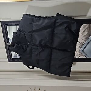 Black bubble vest size medium